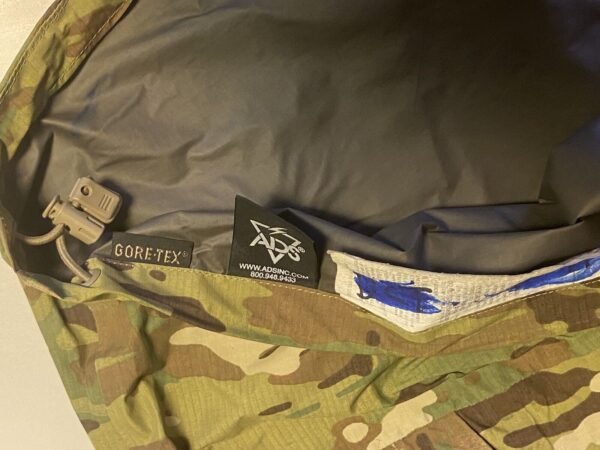 US Army Gore-tex Nässeschutz Jacke Gr.Large Long Multicam - Image 3